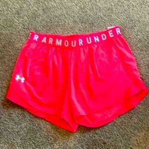 NWT Under Armour Small Women’s Athletic Shorts
